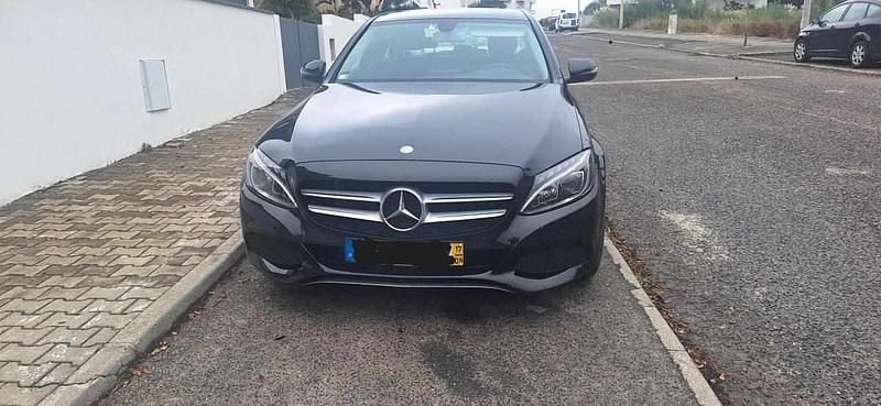 Preto Usado 2017 Mercedes C200 Sedan | € 23.000 (Preço elevado) - Imagem 1/4