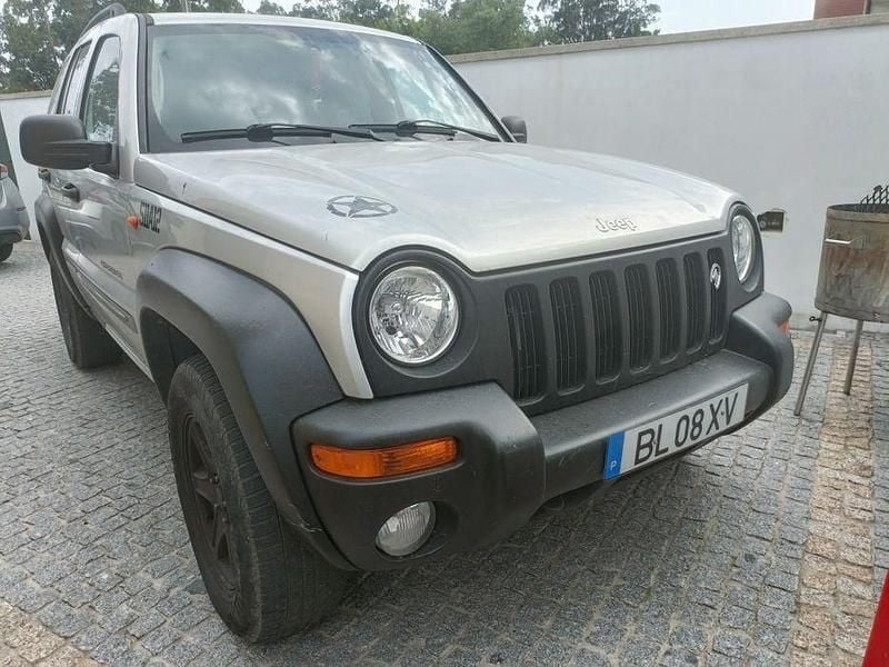 Usado 2004 Jeep Cherokee SUV | € 8.200 - Imagem 1/4