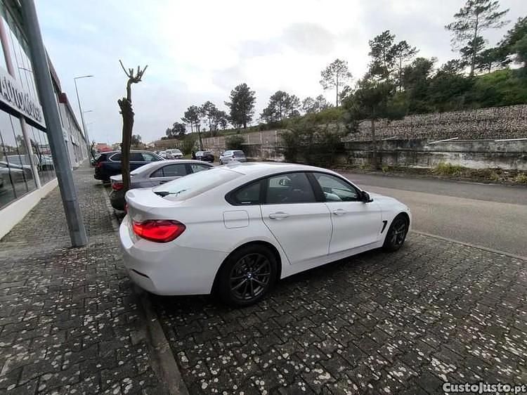 Branco Usado 2020 BMW 418 Advantage Coupé | € 21.490 (Preço justo) - Imagem 1/1