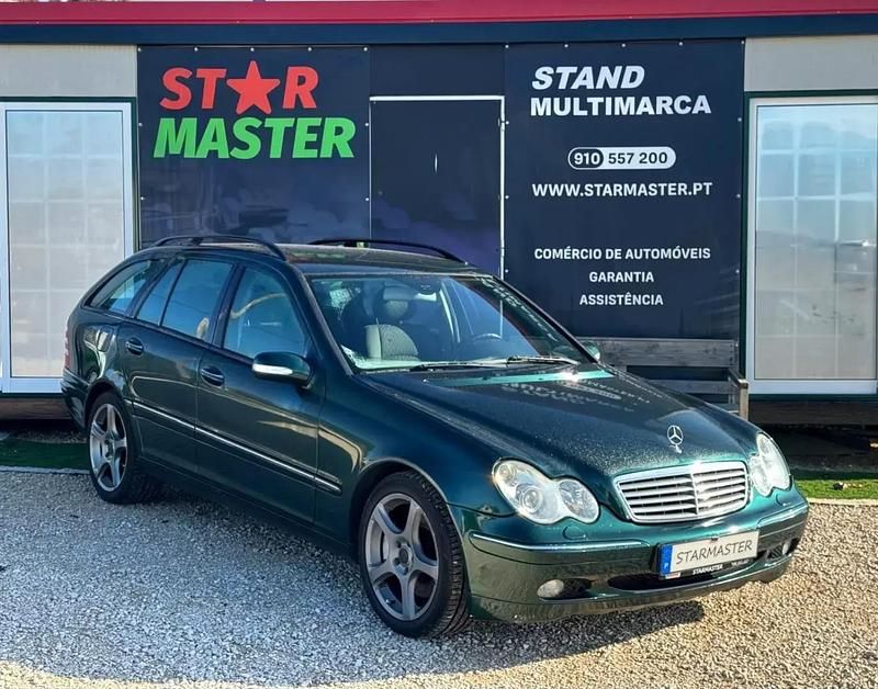 Verde Usado 2004 Mercedes C270 Citadino | € 6.940 - Imagem 1/4
