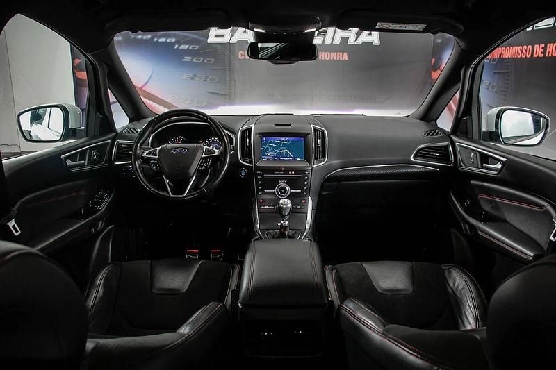 Usado Ford S-MAX ST-Line 150 HP (110 kW) 2018 Branco Monovolume