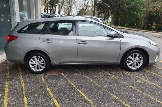 Toyota auris sw