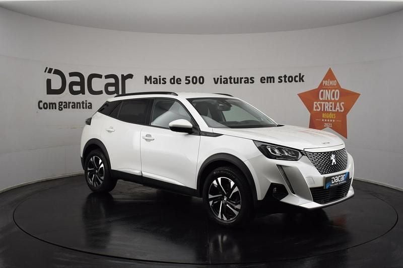 Usado Peugeot e-2008 Allure 100 kW (136 HP) 2021 Branco SUV