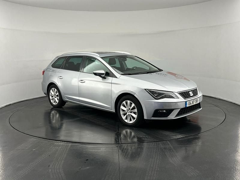 Cinza Usado 2019 Seat Leon Style Carrinha | € 7.500 (Super Preço) - Imagem 1/4