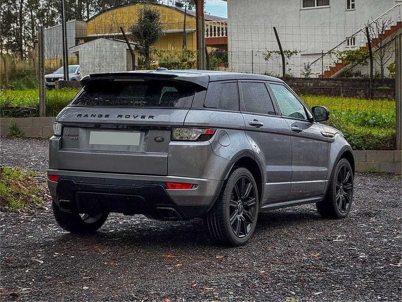 Usado Land Rover Range Rover evoque Dynamic 150 HP (110 kW) 2014 Sedan