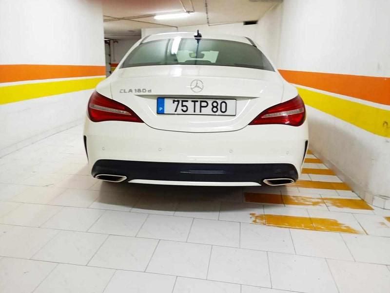 Usado Mercedes CLA180 109 HP (80 kW) 2017 Branco Sedan