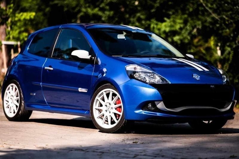 Azul Usado 2011 Renault Clio II Citadino | € 29.900 - Imagem 1/4