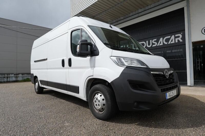 Branco Usado 2022 Opel Movano Van | € 23.500 - Imagem 1/4