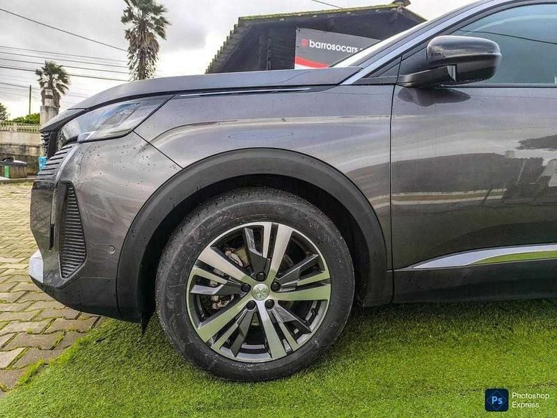 Usado Peugeot 3008 130 HP (95 kW) 2022 Cinzento SUV