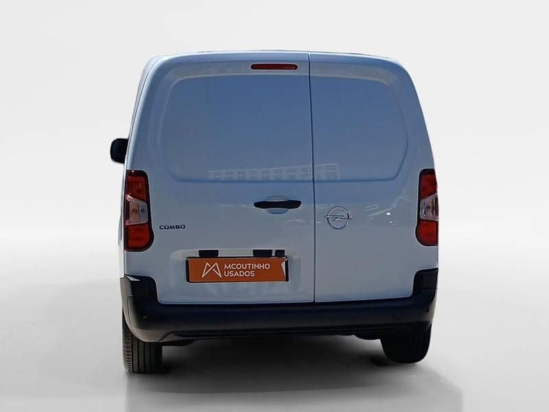 Usado Opel Combo 100 HP (73 kW) 2024 Branco Monovolume