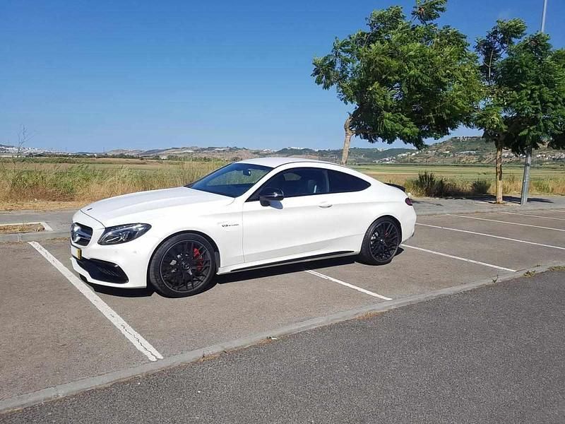Branco Usado 2018 Mercedes C63S AMG AMG Coupé | € 78.500 - Imagem 1/4