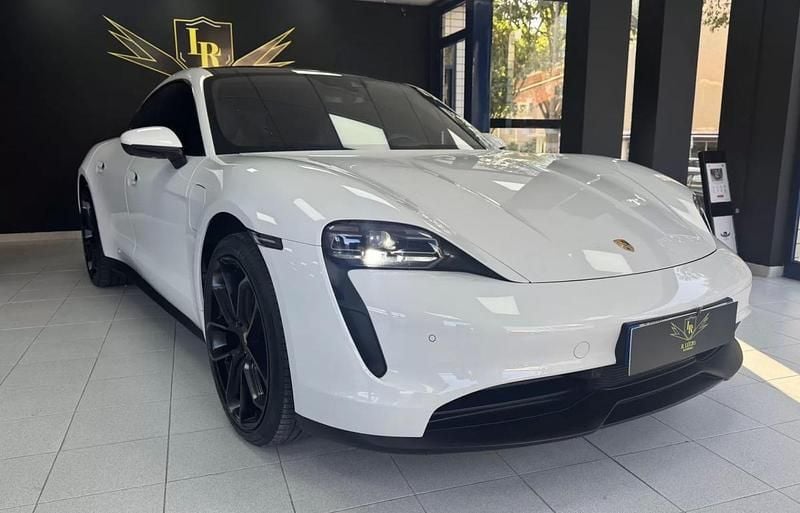 Branco Usado 2021 Porsche Taycan Performance Package Sedan | € 67.000 (Preço justo) - Imagem 1/4