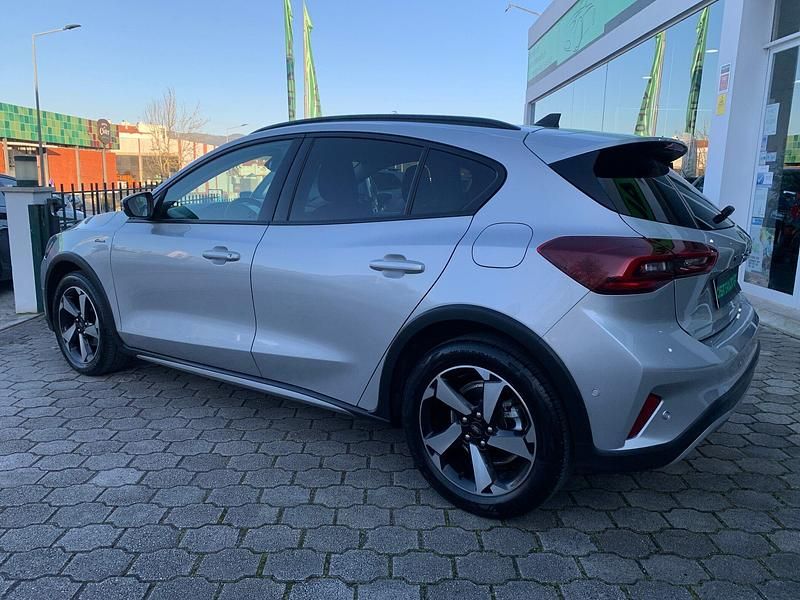 Usado Ford Focus Active X 125 HP (91 kW) 2022 Cinzento
