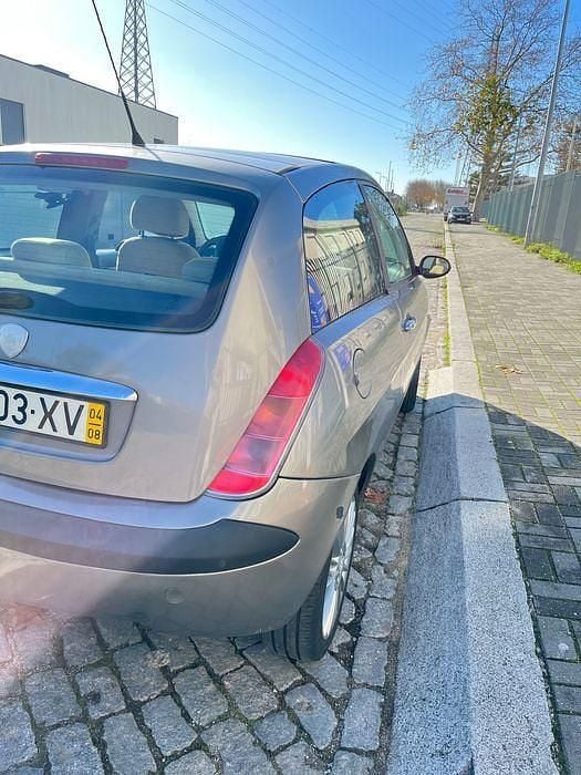 Usado 2004 Lancia Ypsilon Citadino | € 3.799 - Imagem 1/4