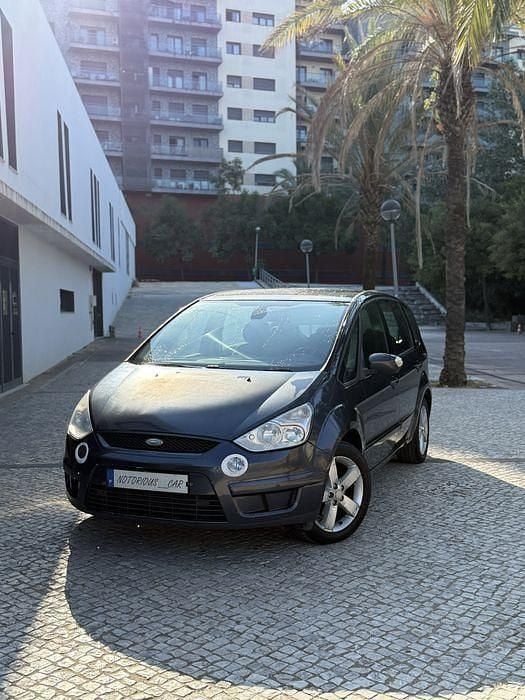 Usado 2008 Ford S-MAX Monovolume | € 4.890 (Bom preço) - Imagem 1/4
