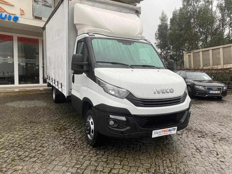 Usado Iveco Daily 150 HP (110 kW) 2018 Branco