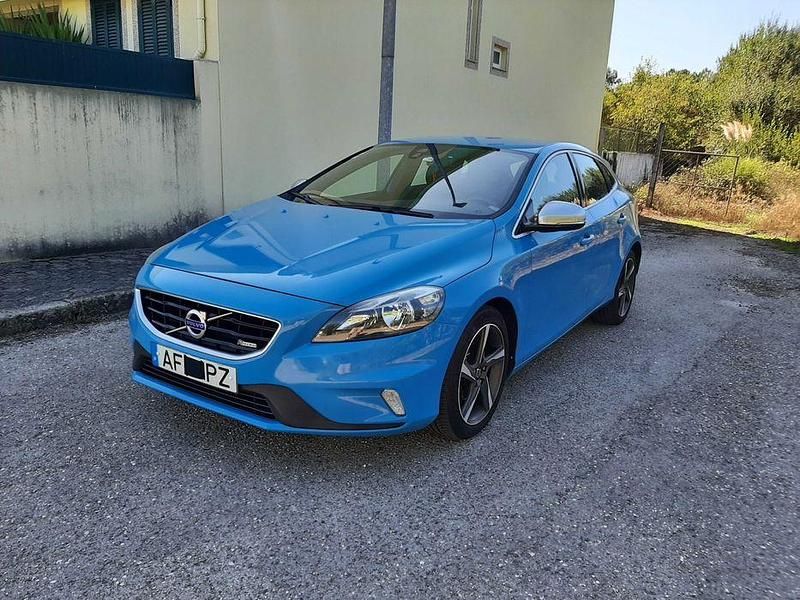 Usado 2013 Volvo V40 R-Design Carrinha | € 9.750 (Preço justo) - Imagem 1/4