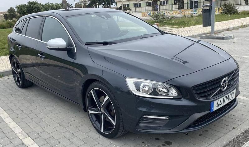 Usado 2014 Volvo V60 R-Design Carrinha | € 11.900 (Preço justo) - Imagem 1/4