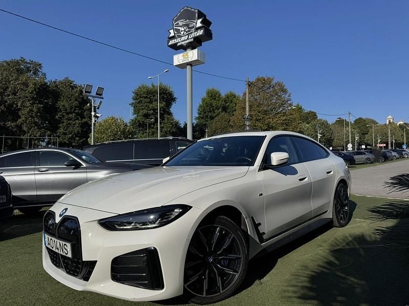 Branco Usado 2022 BMW i4 Sedan | € 42.750 (Super Preço) - Imagem 1/4
