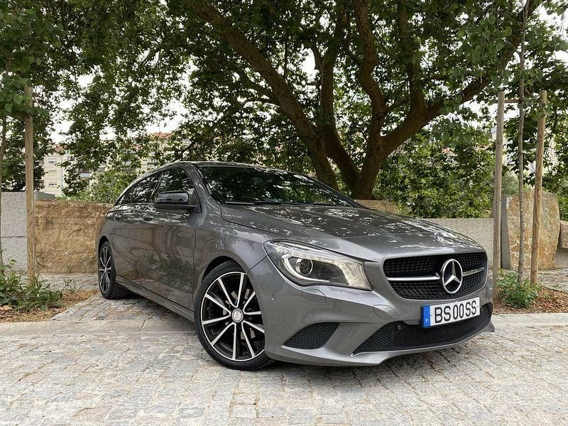 Usado 2016 Mercedes CLA180 Urban Sedan | € 13.500 (Super Preço) - Imagem 1/4
