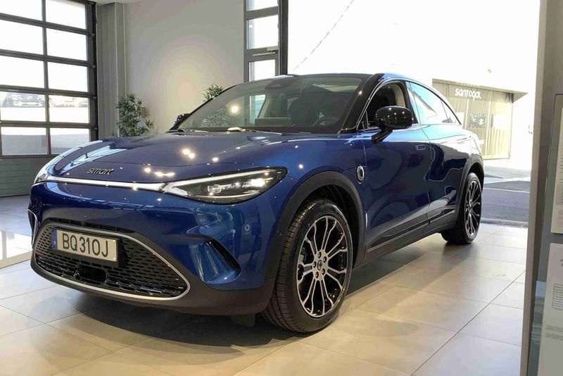 Azul Usado 2025 Smart #3 Premium SUV | € 45.350 - Imagem 1/4