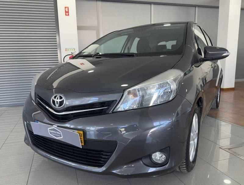 Antracite Usado 2013 Toyota Yaris | € 8.990 (Preço justo) - Imagem 1/4