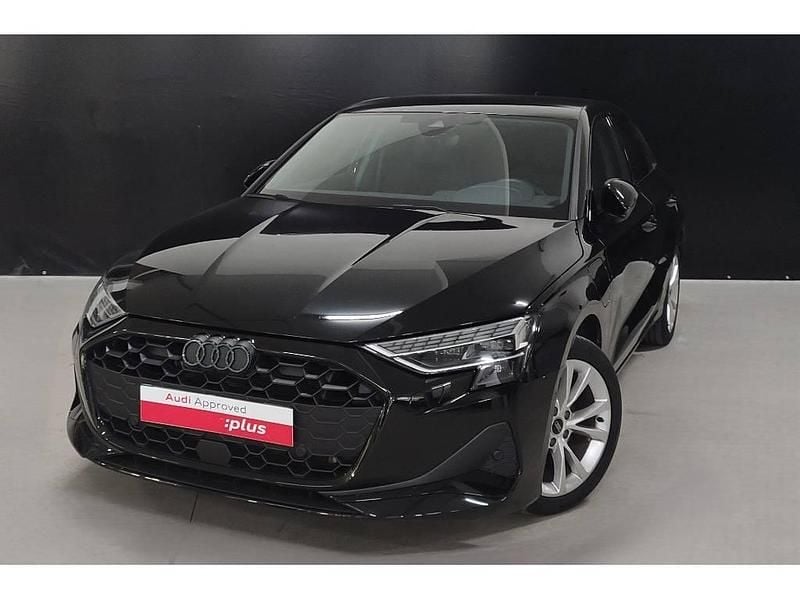 Usado Audi A3 Sportback e-tron 150 HP (110 kW) 2024 Preto Citadino