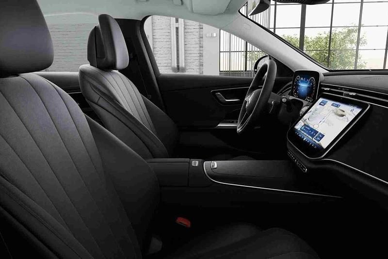 Cinzento Novo 2025 Mercedes E300 Sedan | € 67.210 (Super Preço) - Imagem 1/4