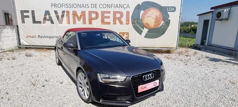 Cinzento Usado 2013 Audi A5 Cabriolet Cabrios | € 19.900 - Imagem 1/4