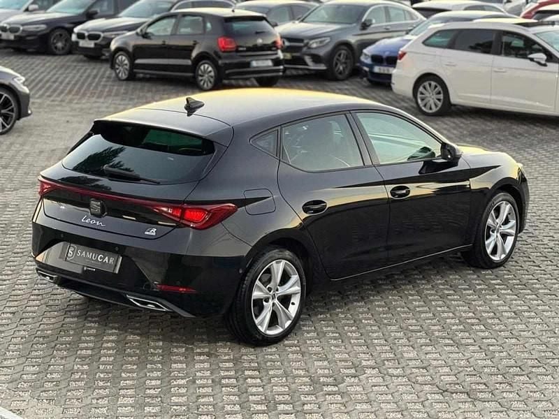 Usado Seat Leon FR 204 HP (150 kW) 2021 Preto Citadino