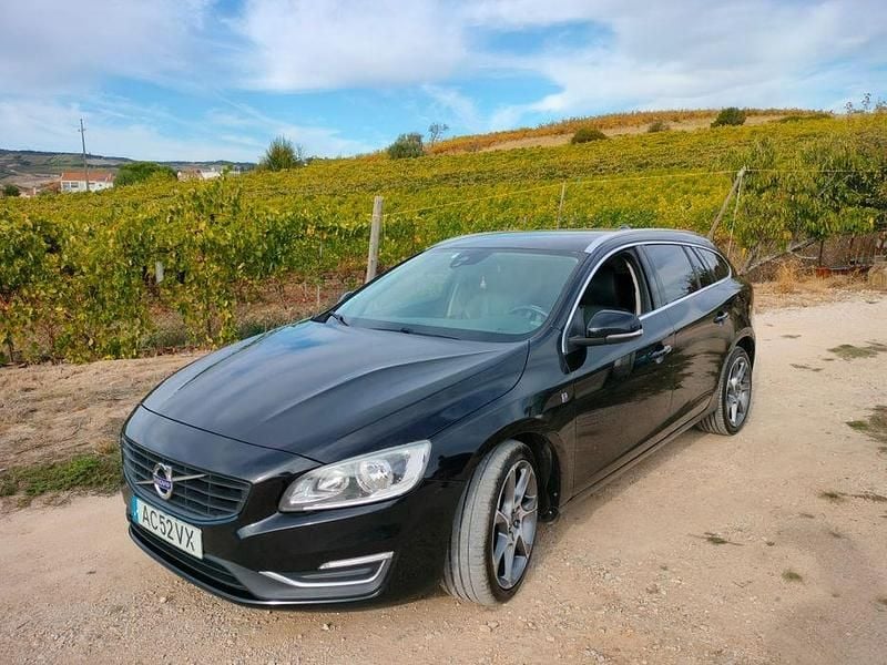Usado 2016 Volvo V60 Carrinha | € 12.500 (Bom preço) - Imagem 1/4