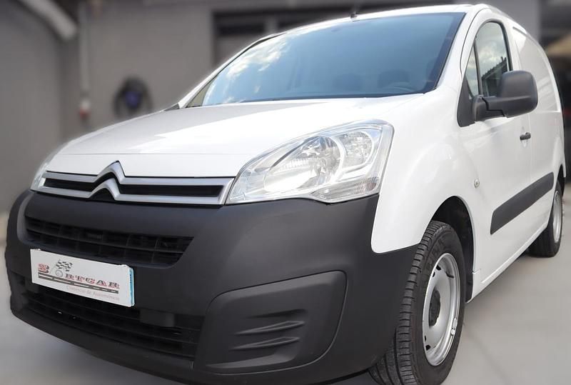 Branco Usado 2017 Citroën Berlingo | € 10.500 (Preço justo) - Imagem 1/4
