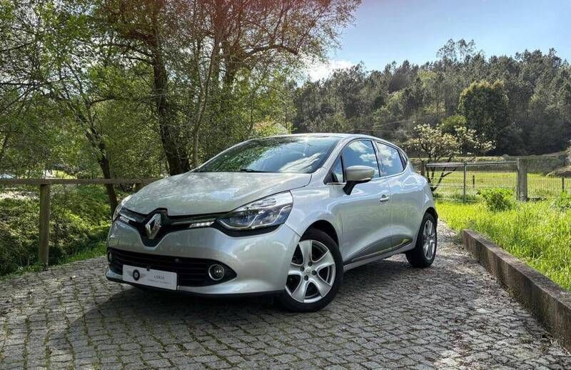 Cinzento Usado 2014 Renault Clio IV | € 9.490 (Preço elevado) - Imagem 1/4