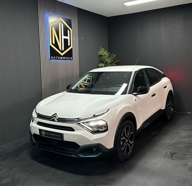 Branco Usado 2023 Citroën e-C4 Feel | € 20.900 (Super Preço) - Imagem 1/4