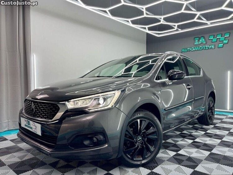 Cinza Usado 2016 DS Automobiles DS4 | € 11.999 (Super Preço) - Imagem 1/1