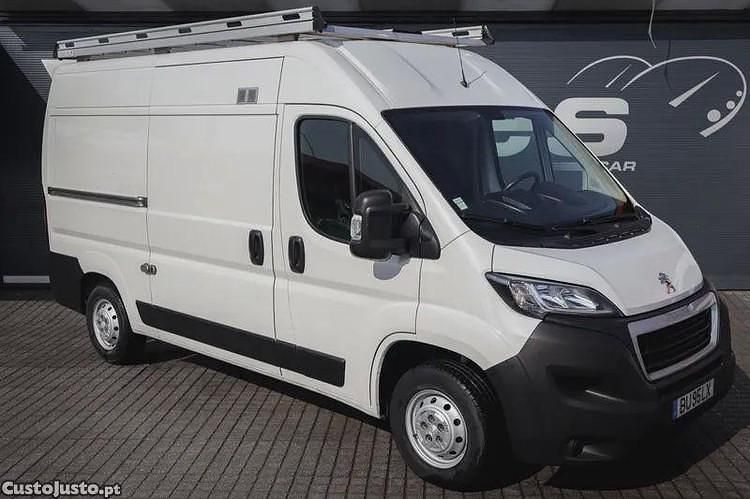Branco Usado 2020 Peugeot Boxer Active Van | € 18.880 (Preço justo) - Imagem 1/1