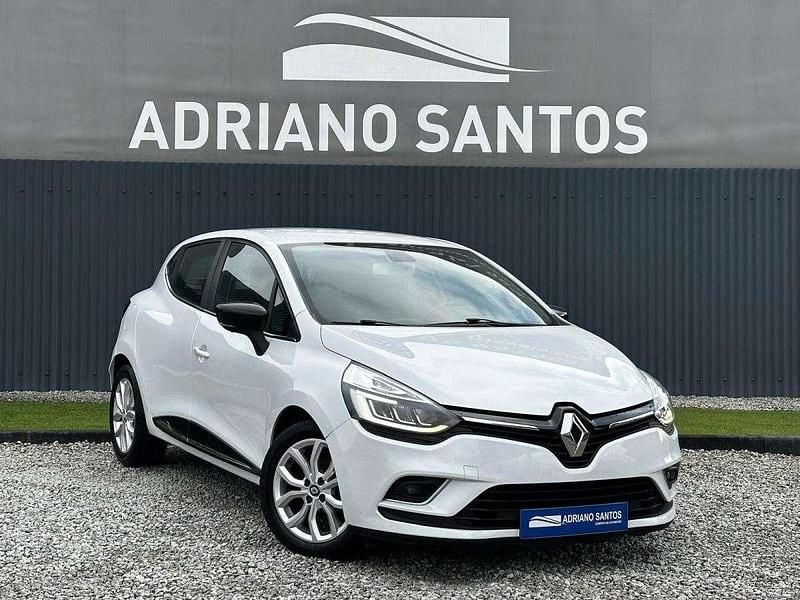 Branco Usado 2017 Renault Clio IV LIMITED | € 9.900 (Bom preço) - Imagem 1/4