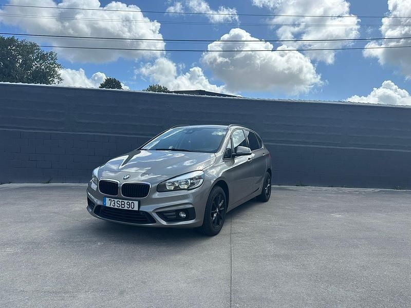 Outro Usado 2015 BMW 218 Active Tourer Luxury Line Monovolume | € 17.800 (Preço elevado) - Imagem 1/4