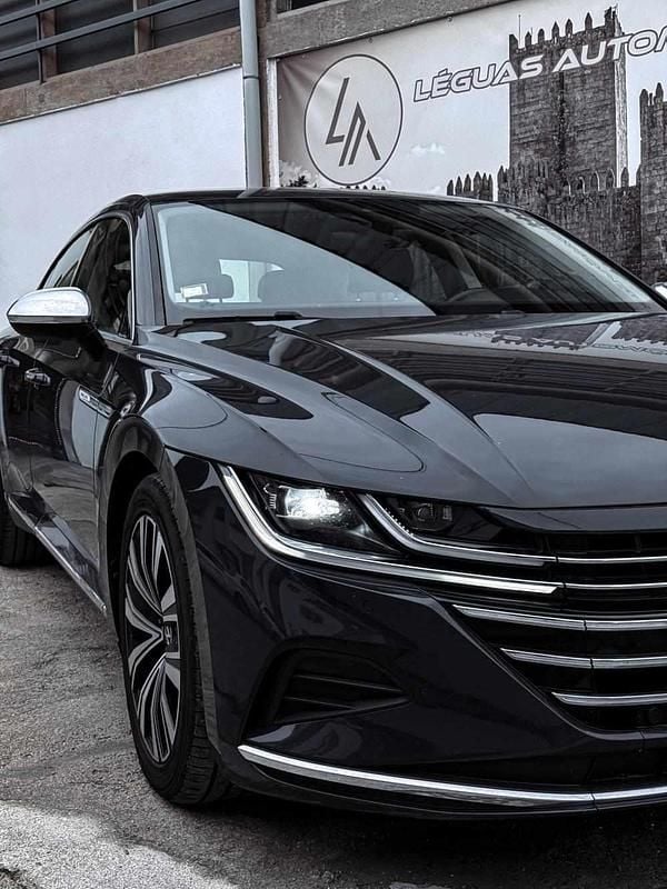 Usado VW Arteon 150 HP (110 kW) 2021 Preto