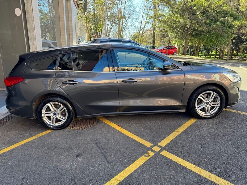 Usado Ford Focus Business Edition 125 HP (91 kW) 2019 Cinza Carrinha
