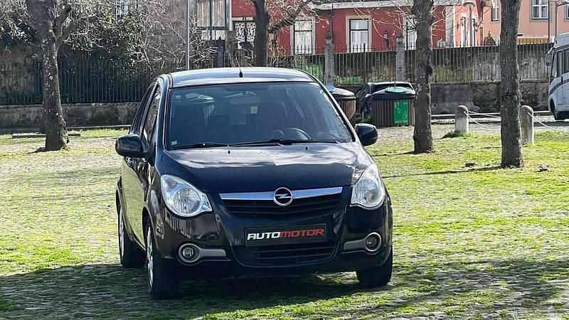 Usado Opel Agila 65 HP (47 kW) 2008 Preto Citadino