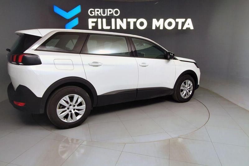 Usado Peugeot 5008 Active 130 HP (95 kW) 2023 Branco SUV