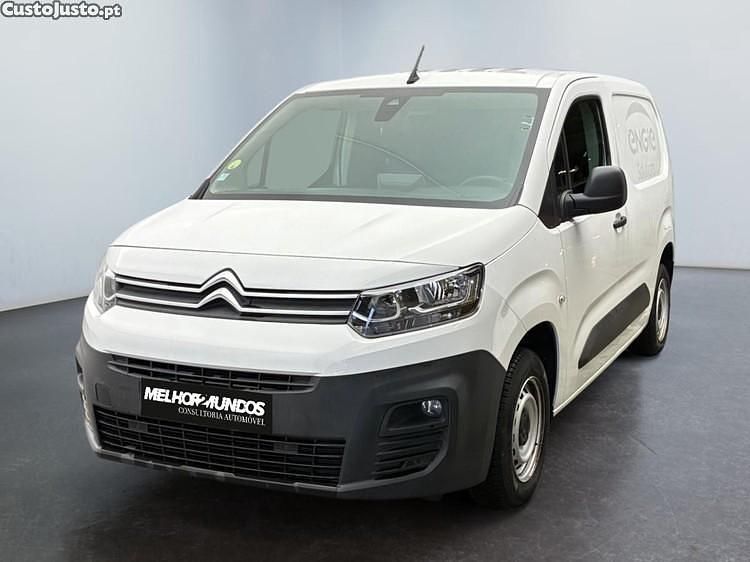 Branco Usado 2021 Citroën Berlingo Monovolume | € 14.990 (Preço justo) - Imagem 1/1