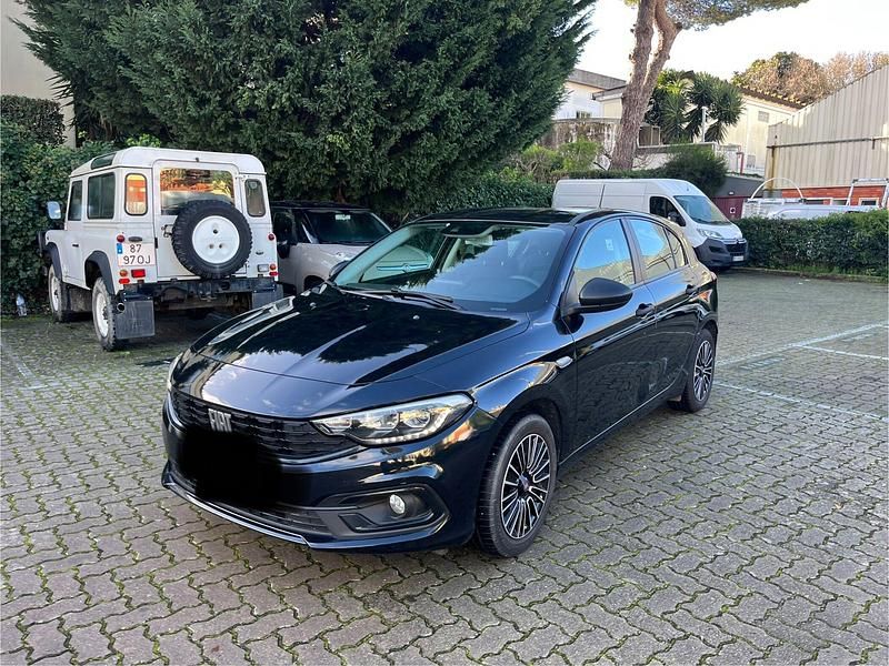 Usado Fiat Tipo Lounge 95 HP (69 kW) 2021 Preto