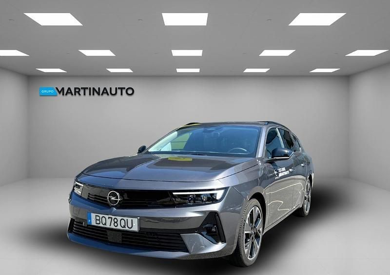 Branco Usado 2025 Opel Astra Edition Carrinha | € 39.500 (Caro) - Imagem 1/4