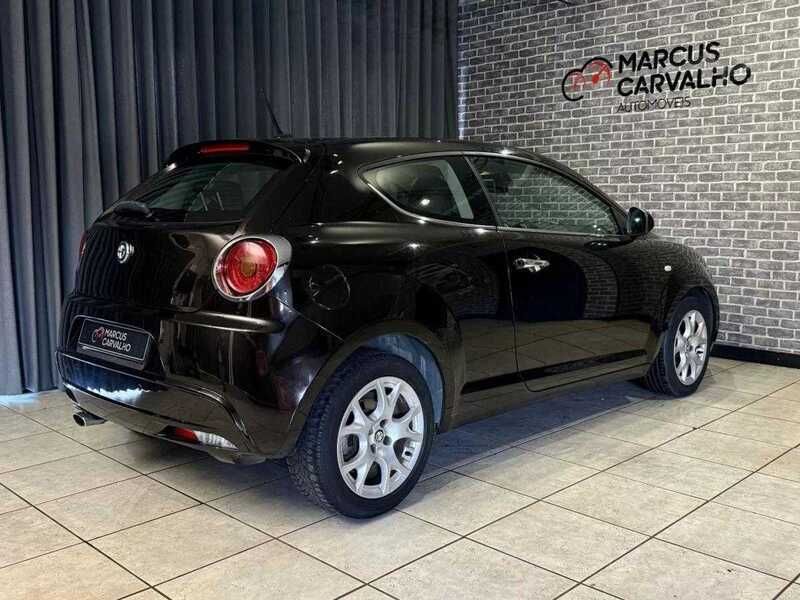 Usado Alfa Romeo MiTo Super 95 HP (69 kW) 2012 Roxo Citadino