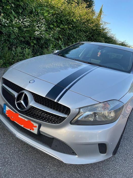 Usado 2016 Mercedes A160 Sedan | € 20.000 - Imagem 1/4