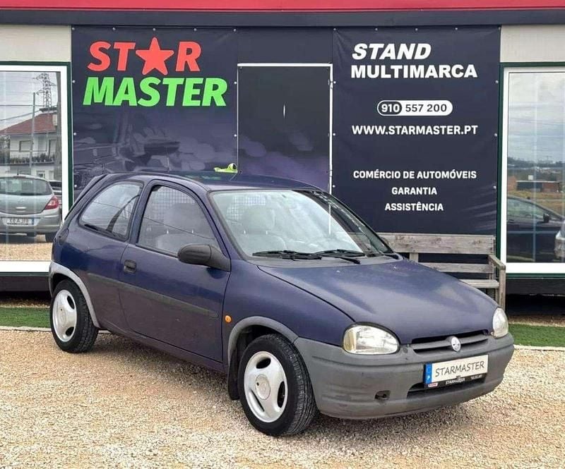 Usado Opel Corsa 60 HP (44 kW) 1998 Azul Citadino