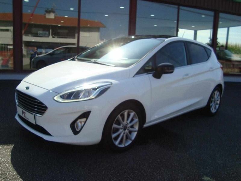 Usado Ford Fiesta Titanium 100 HP (73 kW) 2018 Branco Citadino