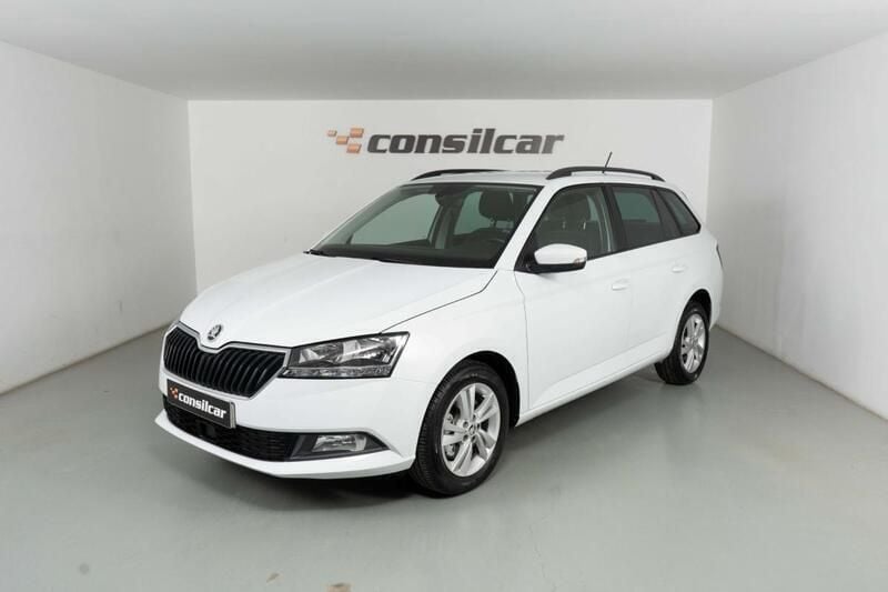 Branco Usado 2022 Skoda Fabia Style Citadino | € 16.980 (Bom preço) - Imagem 1/4